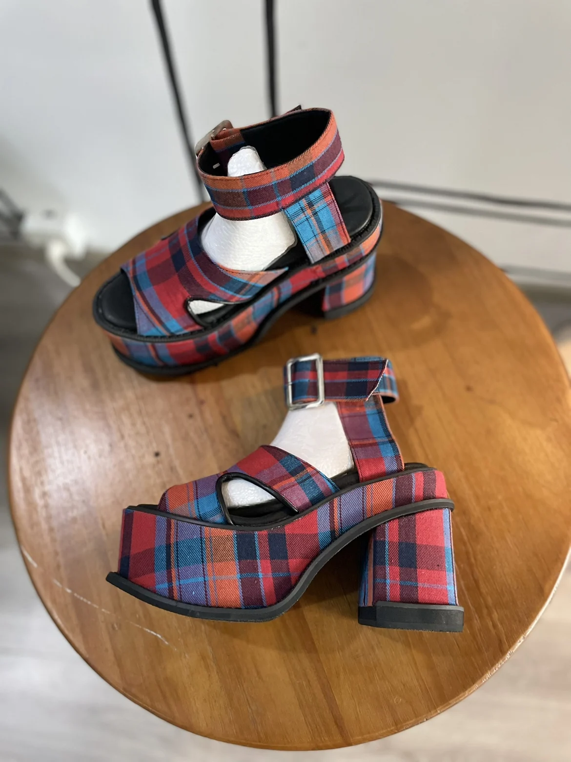 Platform Plaid Buckle Strap Sa - Women Fashion Show recension och pris