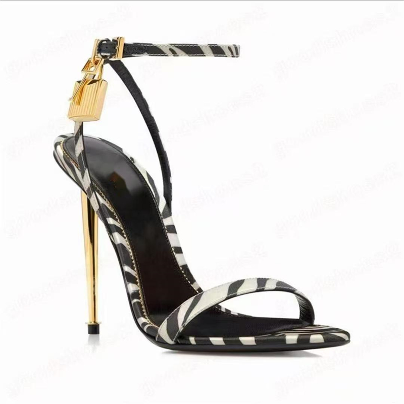 Buckle Strap Solid Color Key L - Women Fashion Show recension och pris